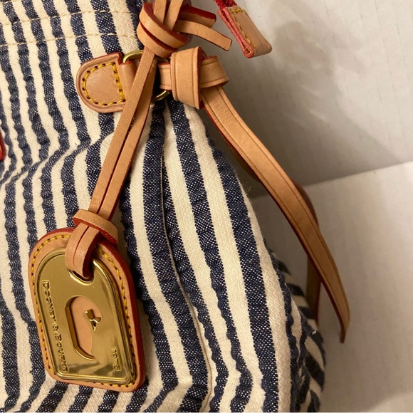 Dooney & Bourke Seersucker Preppy Top Handle Satchel Tote Handbag. - Picture 5 of 9